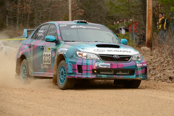 Amerika, Nick Roberts rijden zijn Subaru Impreza rally — Stockfoto
