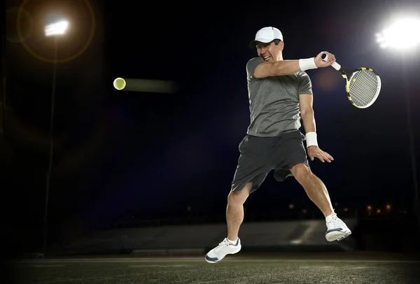 Tennis player during a match — Stock Photo, Image