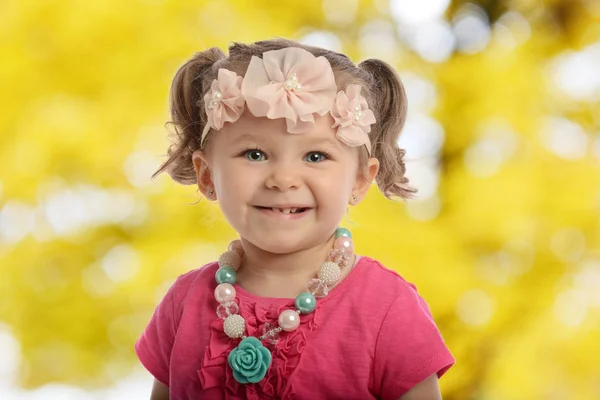 Niña sonriendo —  Fotos de Stock