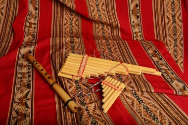 Panpipes ve Güney Amerika'dan flüt