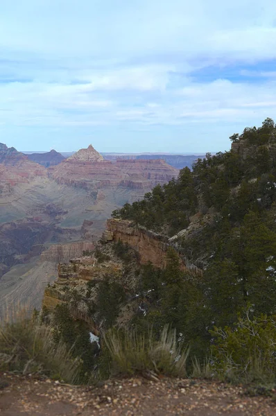 Vertikální pohled Grand canyon — Stock fotografie