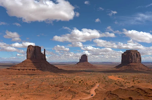 Monumento valle parque nacional en arizona — Foto de Stock