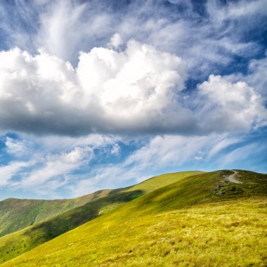 Şaşırtıcı Karpat Dağları