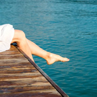 Plaj seyahat - kadın ayakları