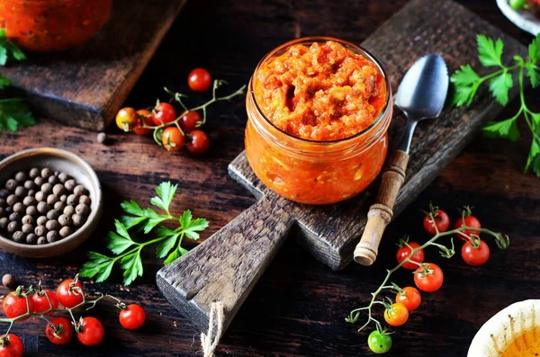 Caviar Aubergine Aux Légumes Dans Des Pots Verre Sur Une — Photo