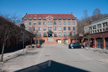 Oslo, Norveç - 11 Nisan 2010: Norveç modern mimarisi Nydalen yakınlarında