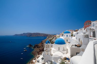 Santorini Adası Yunanistan binaları doğal görünümü