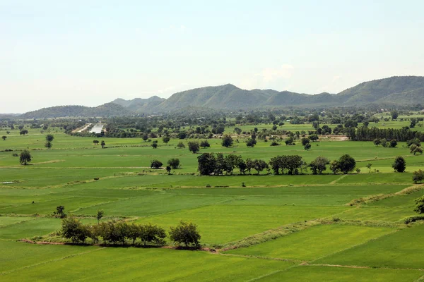 Seyahat. Asya'nın güzel parlak alanlarının görüntü