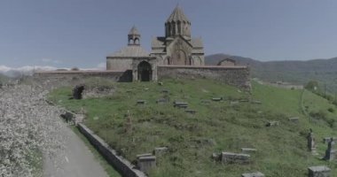 Gandzasar Manastırı. yatay pan. uzak mesafe 426 134741 4 vurdu.