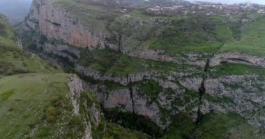 Derin gorge, uçurum, bina kapısı
