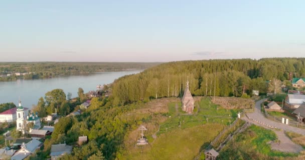 Städer Stora Floden Volga Ortodoxa Kyrkan Gyllene Kupoler Autentiska Folklore — Stockvideo