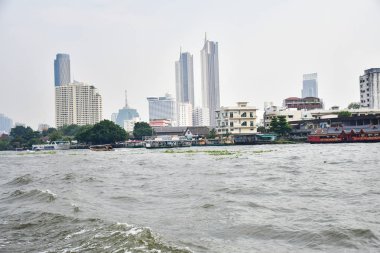 Sis Bangkok gökdelenler