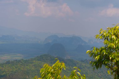 Tub Kaek Nak Hill Doğa Trail bakış açısı. Krabi eyaleti. Thaila