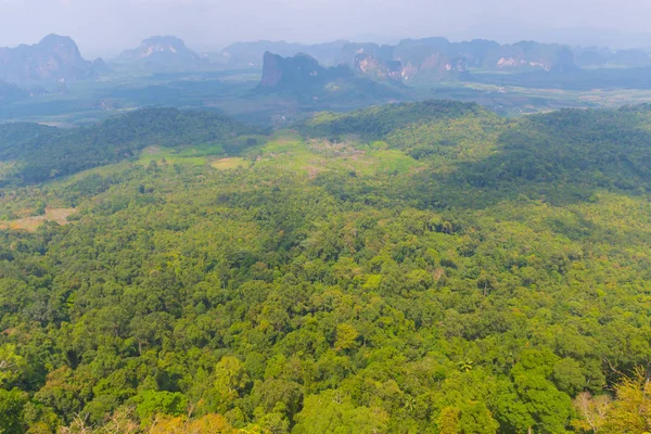Mirador del sendero natural Tub Kaek Nak Hill. Provincia de Krabi. Thaila. — Foto de Stock