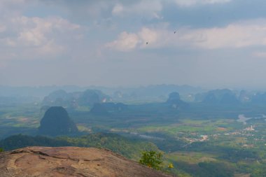 Tub Kaek Nak Hill Doğa Trail bakış açısı. Krabi eyaleti. Thaila
