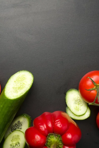 salatalık domates biber sebze