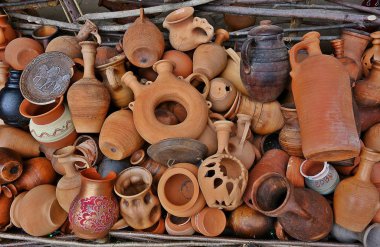 Izmailovo Kremlin Moskova'da seramik atölyesinde