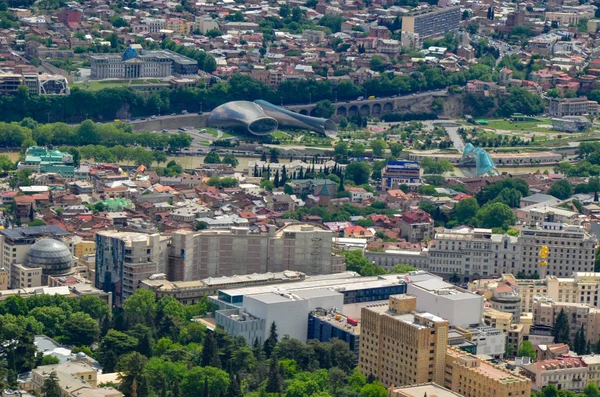 Vista panorámica de Tiflis, capital del país de Georgia — Foto de Stock