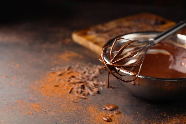Домашній шоколадний крем з віночком — стокове фото