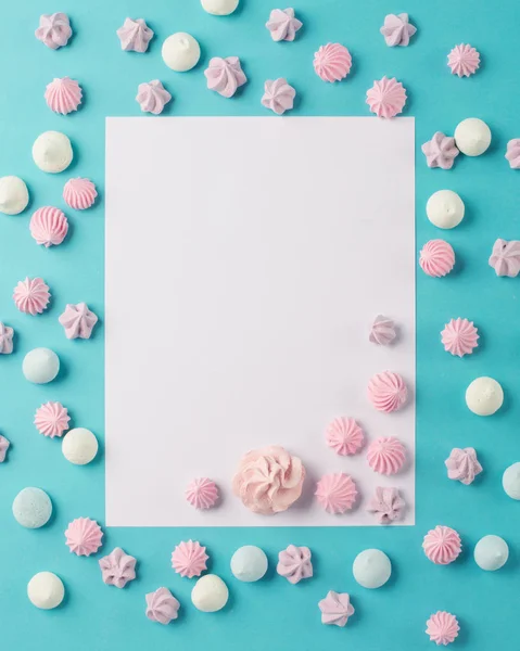 Biscoitos merengue coloridos — Fotografia de Stock