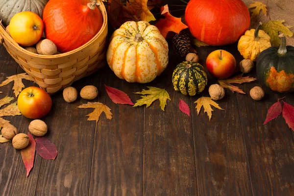 Autumn Holiday Composition Dried Leaves Pumpkins Apples Nuts Cinnamons Dark — Stock Photo, Image