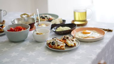 çok zengin sabah kahvaltı