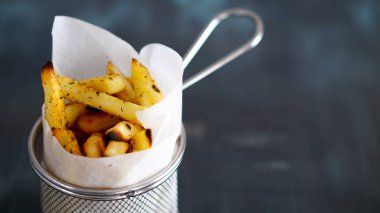 siyah masada patates kızartması