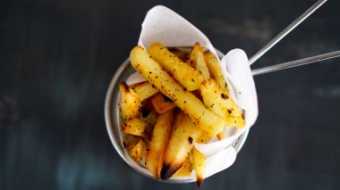 siyah masada patates kızartması