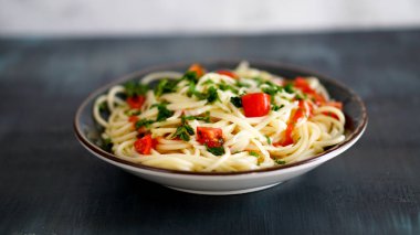 Tam sebze leziz spagetti