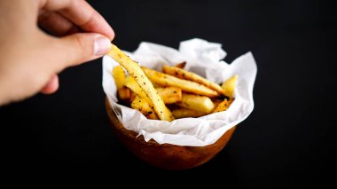 siyah masada patates kızartması