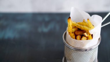 siyah masada patates kızartması