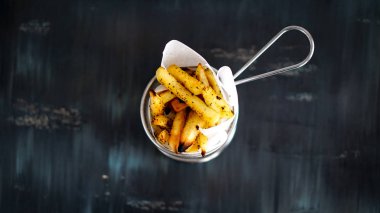 siyah masada patates kızartması