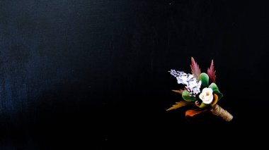 Düğün çiçekleri yeşil siyah arka plan