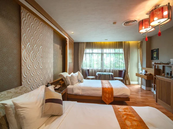 Luxuszimmer Mit Bett Mit Vintage Dekoration Chinesischer Stil Hotelzimmer Thailand — Stockfoto