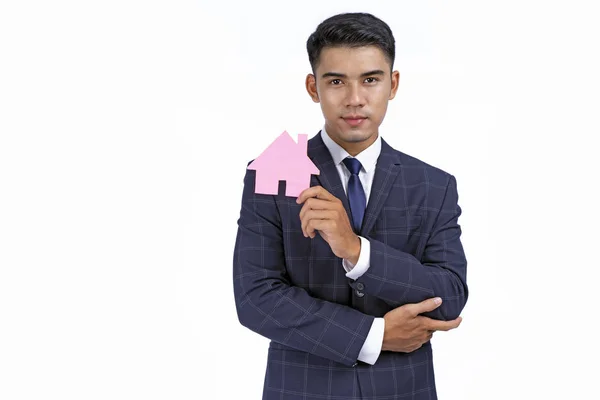 Азиатский молодой привлекательный бизнесмен изолирован на белом фоне с копировальным пространством — стоковое фото
