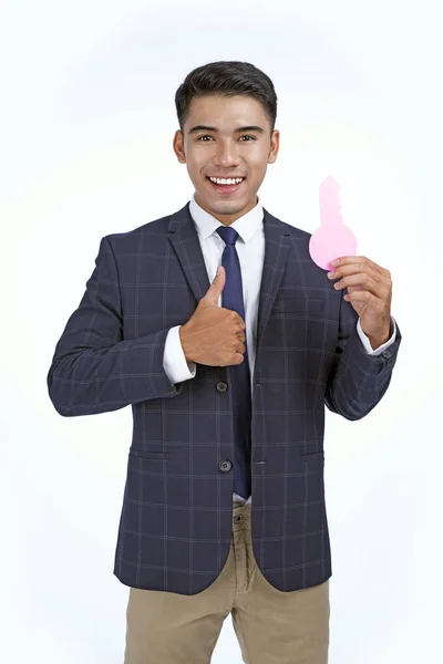 Asiatico bello giovane uomo d'affari holding concetto carta chiave — Foto Stock