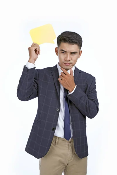 Asiático guapo joven negocios hombre holding concepto burbuja discurso —  Fotos de Stock