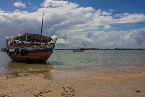 beach, malzeme boşaltma tekne tekne