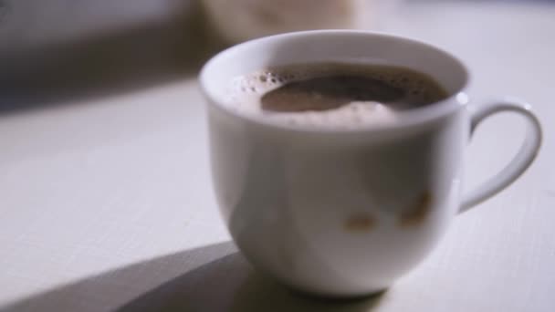 Vers Gemaakte Kopje Koffie — Stockvideo
