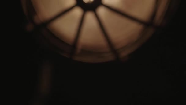 Vieille lumière de mine scintille 