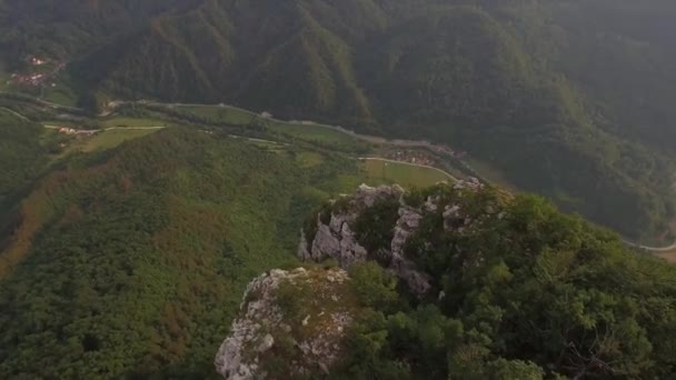 Cima Della Falesia Montana — Video Stock