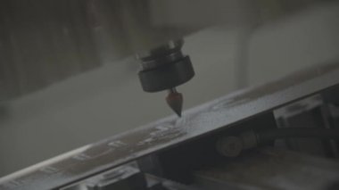 Makine metal tahta oyma. 