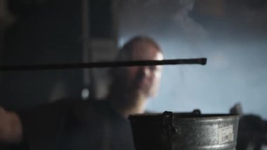 Sıcak demir Şoklama demirci. 