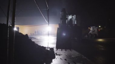 Beko Kepçe kol kova hareket ediyor