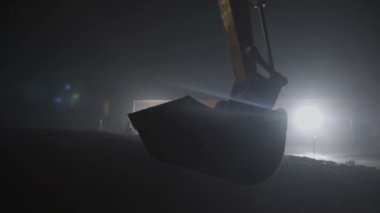 Hidrolik Ekskavatör kol kova kullanarak