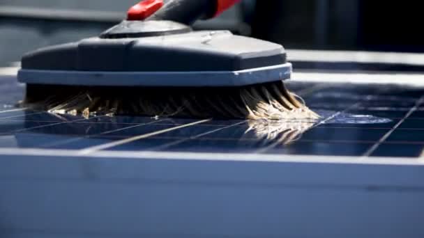 Lavage Des Panneaux Solaires Fermer — Video