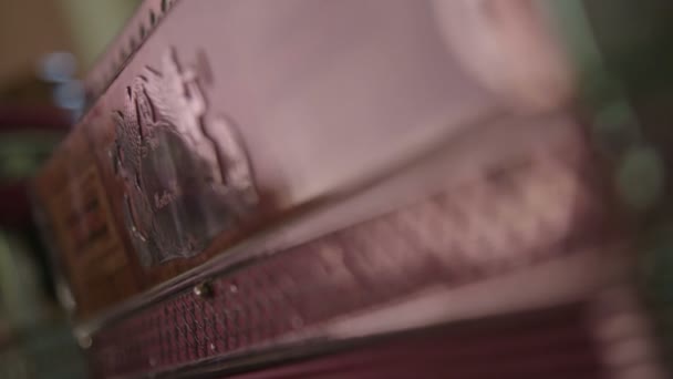 Un accordéon avec logo 