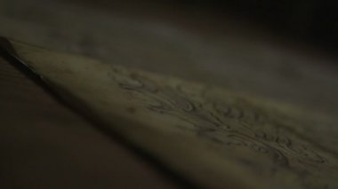 Eski bir gazete sayfası