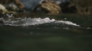 Küçük temiz su rapids