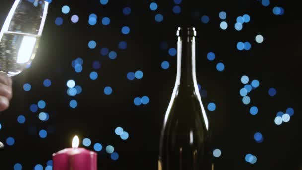 Champagne Toast Och Levande Ljus — Stockvideo